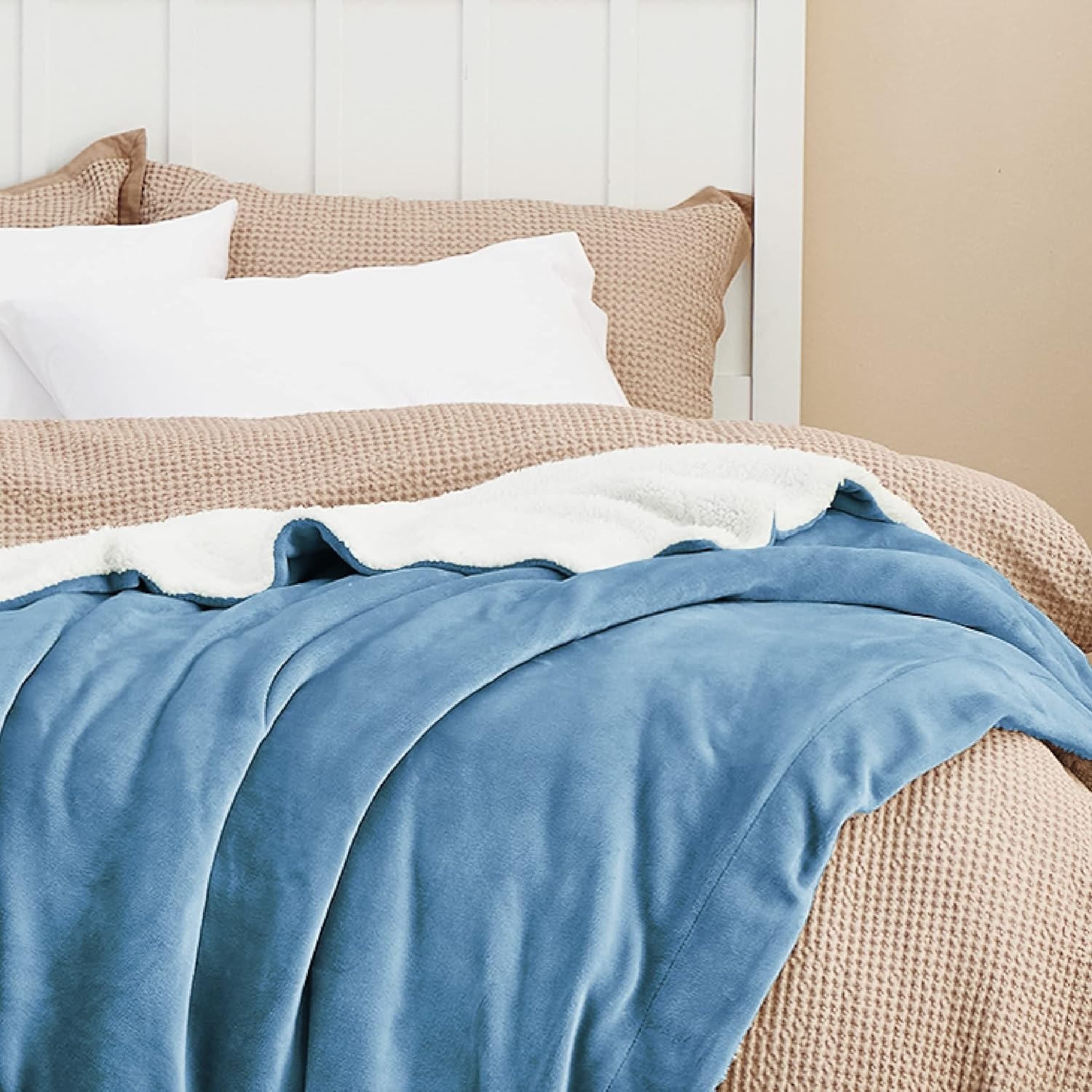 image:imageBedsure GentleSoft Sherpa Fleece Throw Blanket for Couch NonHeated Thick amp Warm Cozy Comfort Blanket for Winter Fall Soft Fuzzy Plush Throw Gifts for Women and Men Grey 50x60 Inches03 Washed Blue
