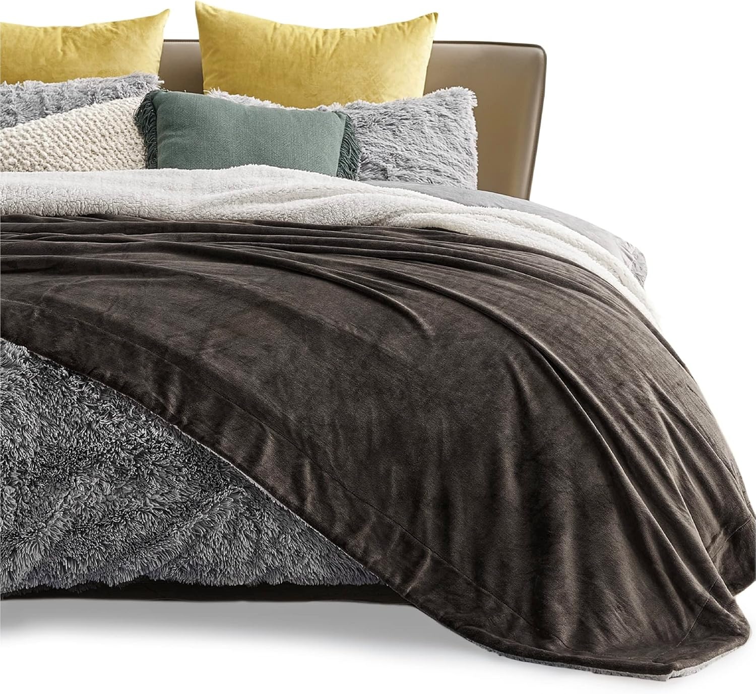 image:imageBedsure GentleSoft Sherpa Fleece Throw Blanket for Couch NonHeated Thick amp Warm Cozy Comfort Blanket for Winter Fall Soft Fuzzy Plush Throw Gifts for Women and Men Grey 50x60 Inches05 Brown