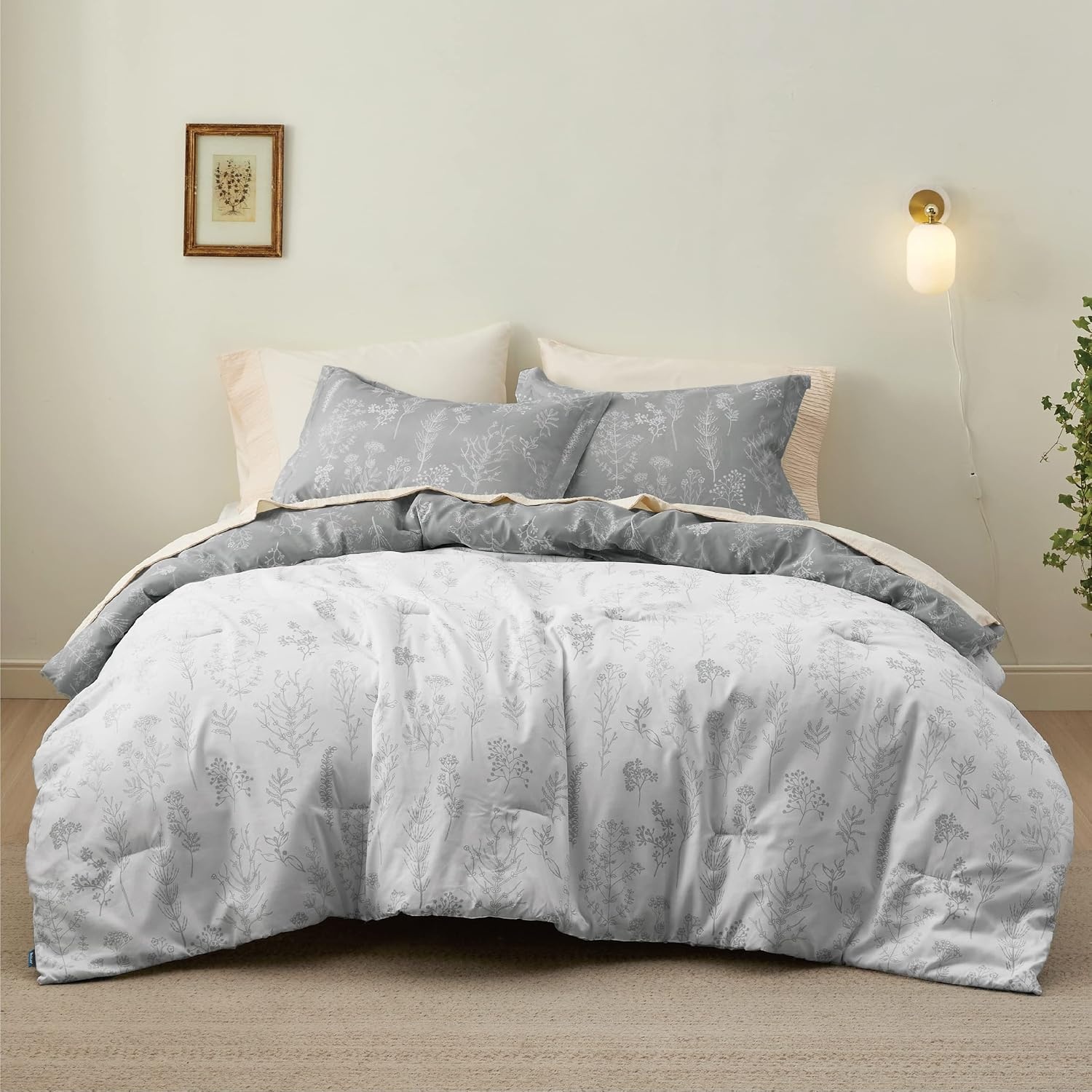 image:imageBedsure Light Grey Queen Comforter Set Reversible Floral Bed Set Soft Summer Lightweight Bedding for Bedroom 1 Soft Botanical Flowers Comforter and 2 Pillow Shams04 Light Grey