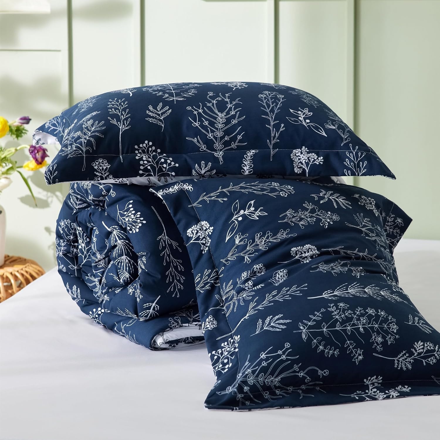 image:imageBedsure Light Grey Queen Comforter Set Reversible Floral Bed Set Soft Summer Lightweight Bedding for Bedroom 1 Soft Botanical Flowers Comforter and 2 Pillow Shams14 Navy