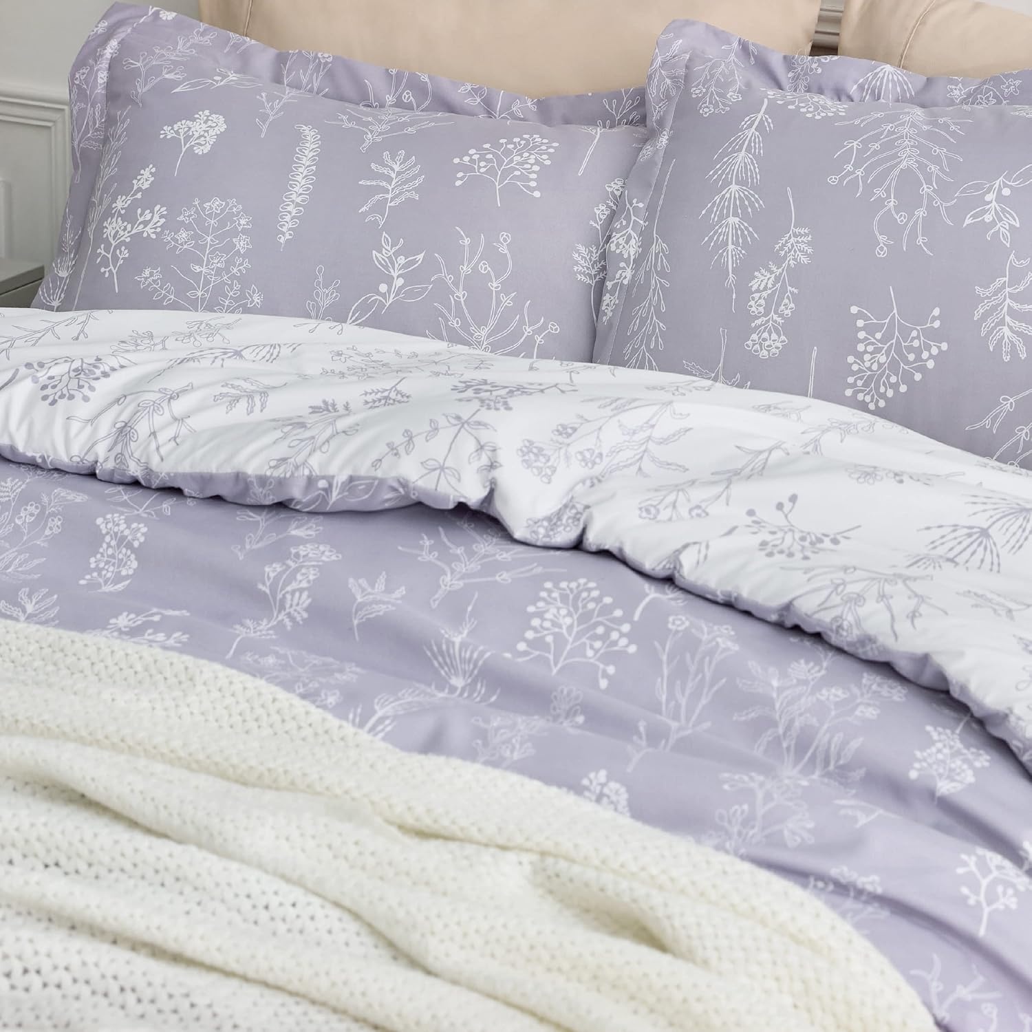 image:imageBedsure Light Grey Queen Comforter Set Reversible Floral Bed Set Soft Summer Lightweight Bedding for Bedroom 1 Soft Botanical Flowers Comforter and 2 Pillow Shams06 Lavender