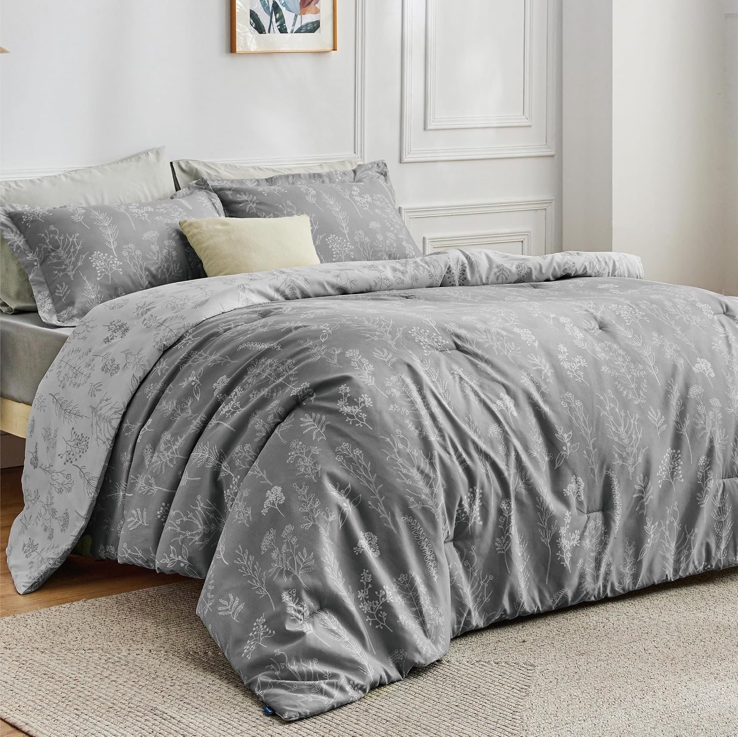 image:imageBedsure Light Grey Queen Comforter Set Reversible Floral Bed Set Soft Summer Lightweight Bedding for Bedroom 1 Soft Botanical Flowers Comforter and 2 Pillow Shams04 Light Grey