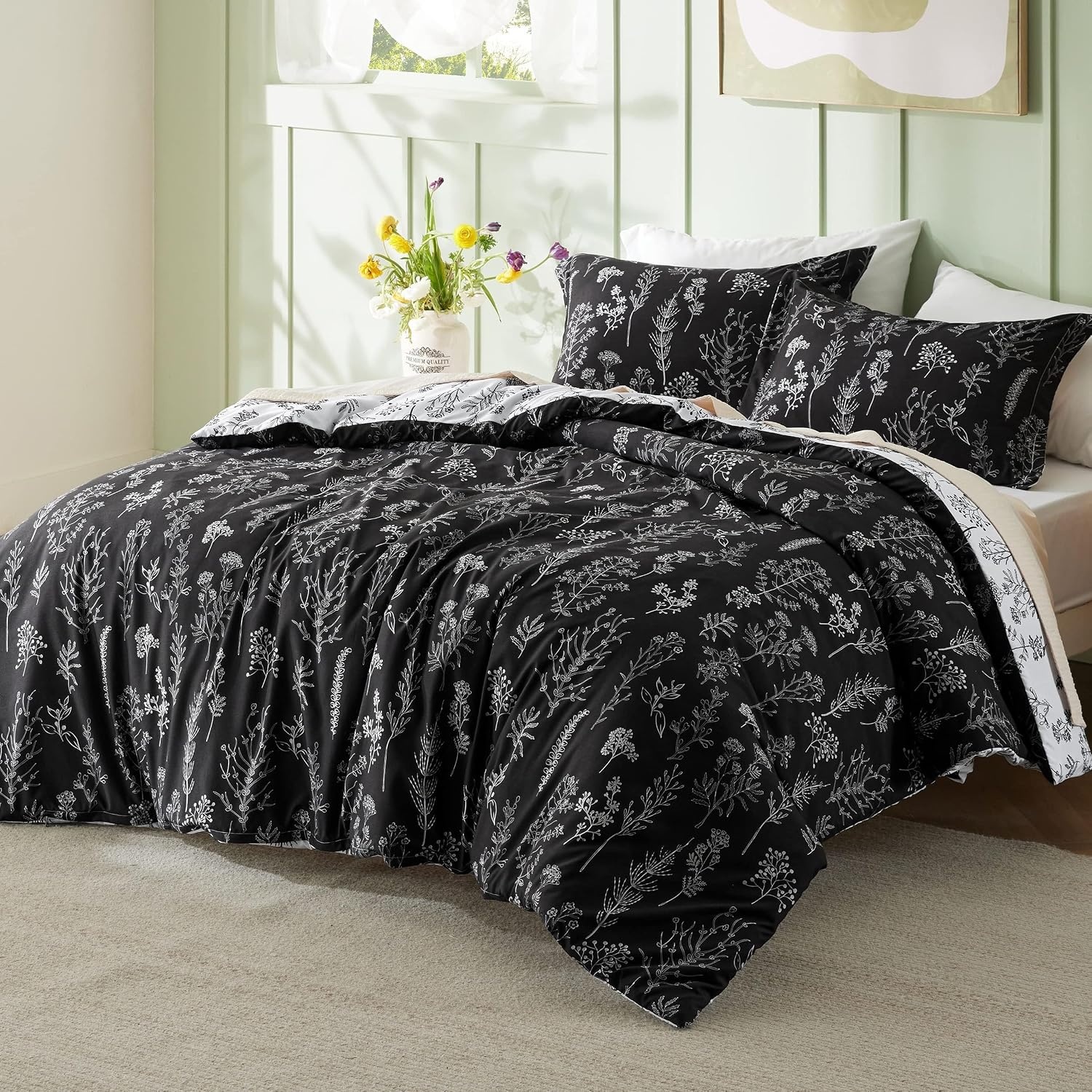 image:imageBedsure Light Grey Queen Comforter Set Reversible Floral Bed Set Soft Summer Lightweight Bedding for Bedroom 1 Soft Botanical Flowers Comforter and 2 Pillow Shams22 Black