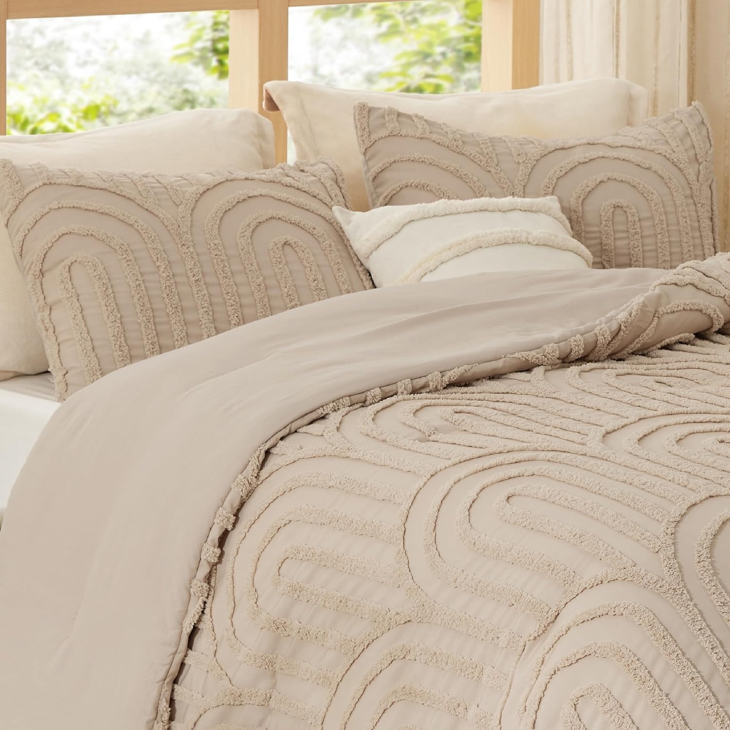 image:imageBedsure Pink King Size Comforter Set GentleSoft 3 Pieces Breathable Bow Comforter Set Women with 2 Pillow Shams Cute King Bedding Set Pink Room Decor Aesthetic Bedroom Decor 104x90 Inches02 Arch Jacquard Khaki
