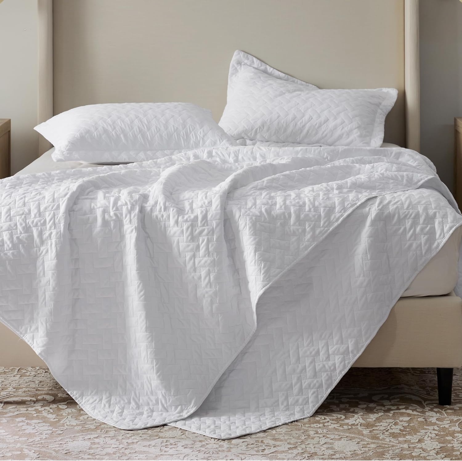 image:imageBedsure Queen Size Quilt Lightweight Comforter Set Mineral Blue Bedspread Coverlet Basket Weave AllSeason Comfort SkinFriendly Soft Breathable Machine Washable 90x96 3 Pcs 2 Pillow Shams02 White