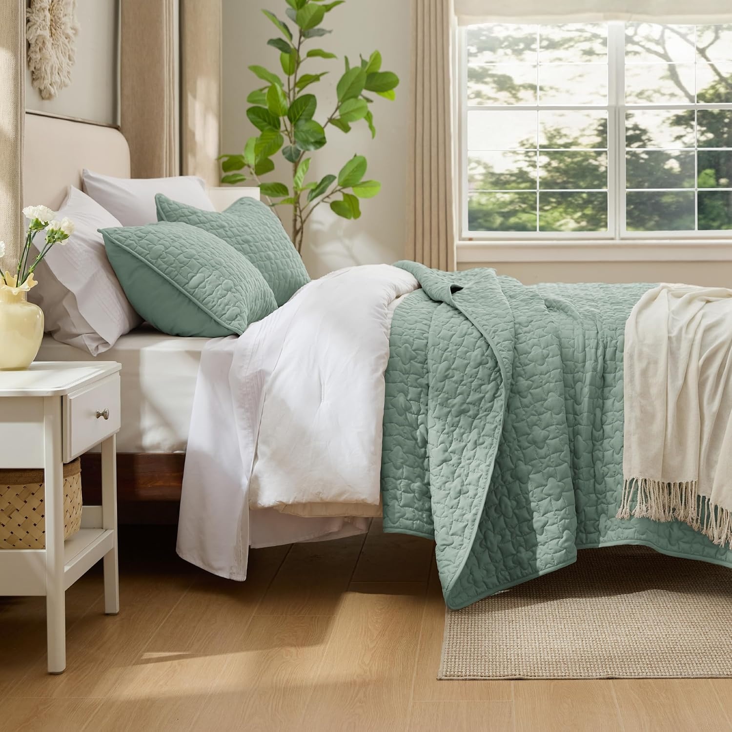 image:imageBedsure Queen Size Quilt Lightweight Comforter Set Mineral Blue Bedspread Coverlet Basket Weave AllSeason Comfort SkinFriendly Soft Breathable Machine Washable 90x96 3 Pcs 2 Pillow Shams09 Sage Green Lucky Star