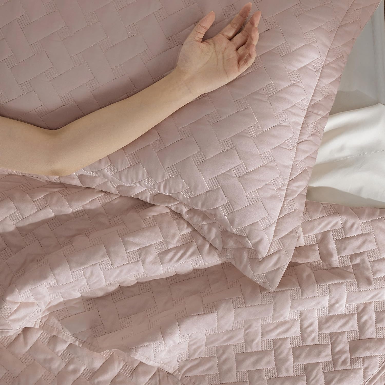 image:imageBedsure Queen Size Quilt Lightweight Comforter Set Mineral Blue Bedspread Coverlet Basket Weave AllSeason Comfort SkinFriendly Soft Breathable Machine Washable 90x96 3 Pcs 2 Pillow Shams23 Dusty Rose