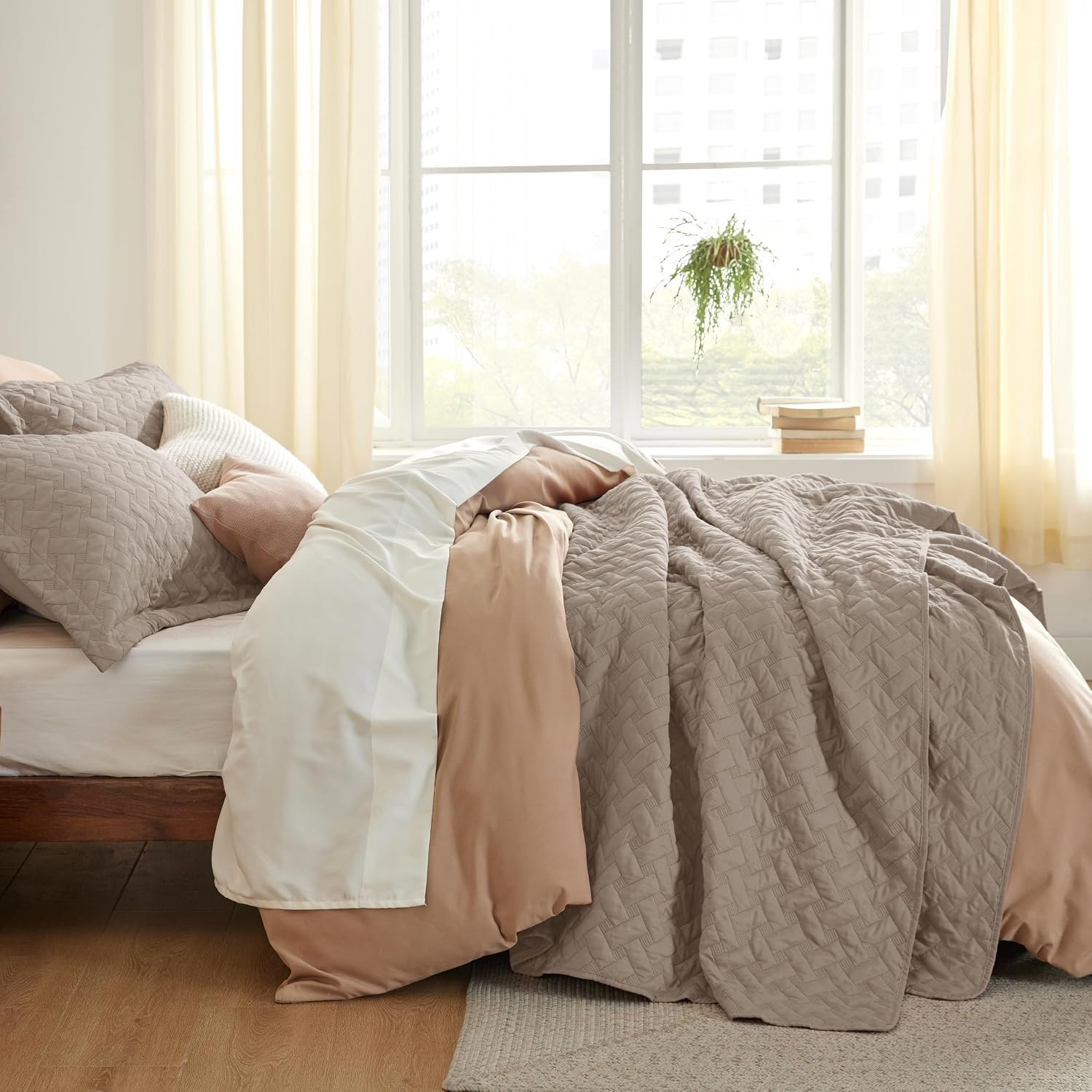 image:imageBedsure Queen Size Quilt Lightweight Comforter Set Mineral Blue Bedspread Coverlet Basket Weave AllSeason Comfort SkinFriendly Soft Breathable Machine Washable 90x96 3 Pcs 2 Pillow Shams12 Taupe