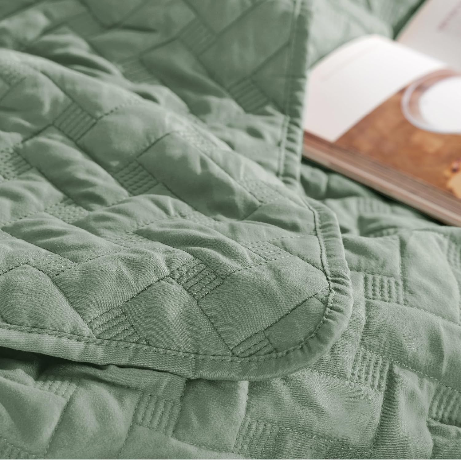 image:imageBedsure Queen Size Quilt Lightweight Comforter Set Mineral Blue Bedspread Coverlet Basket Weave AllSeason Comfort SkinFriendly Soft Breathable Machine Washable 90x96 3 Pcs 2 Pillow Shams08 Sage Green