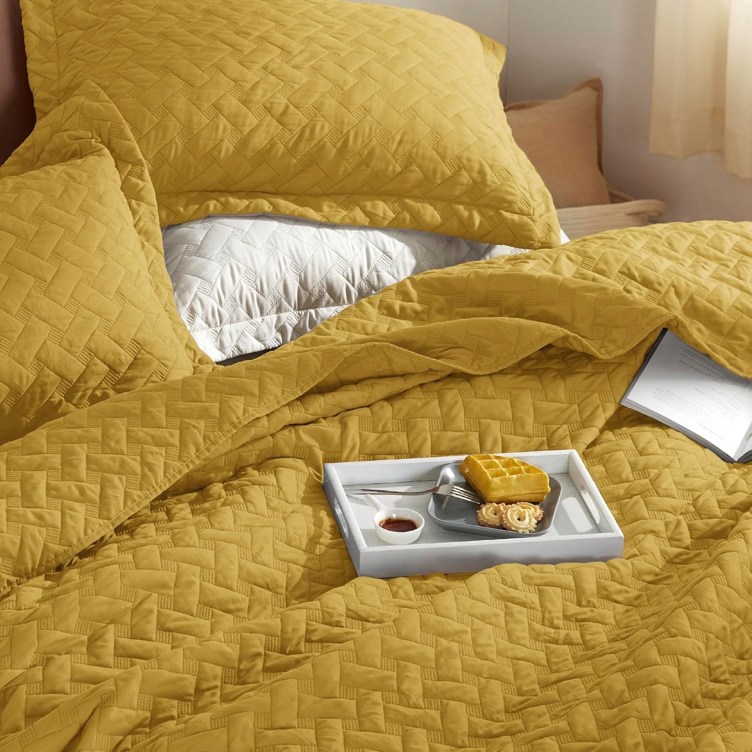 image:imageBedsure Queen Size Quilt Lightweight Comforter Set Mineral Blue Bedspread Coverlet Basket Weave AllSeason Comfort SkinFriendly Soft Breathable Machine Washable 90x96 3 Pcs 2 Pillow Shams26 Mustard Yellow