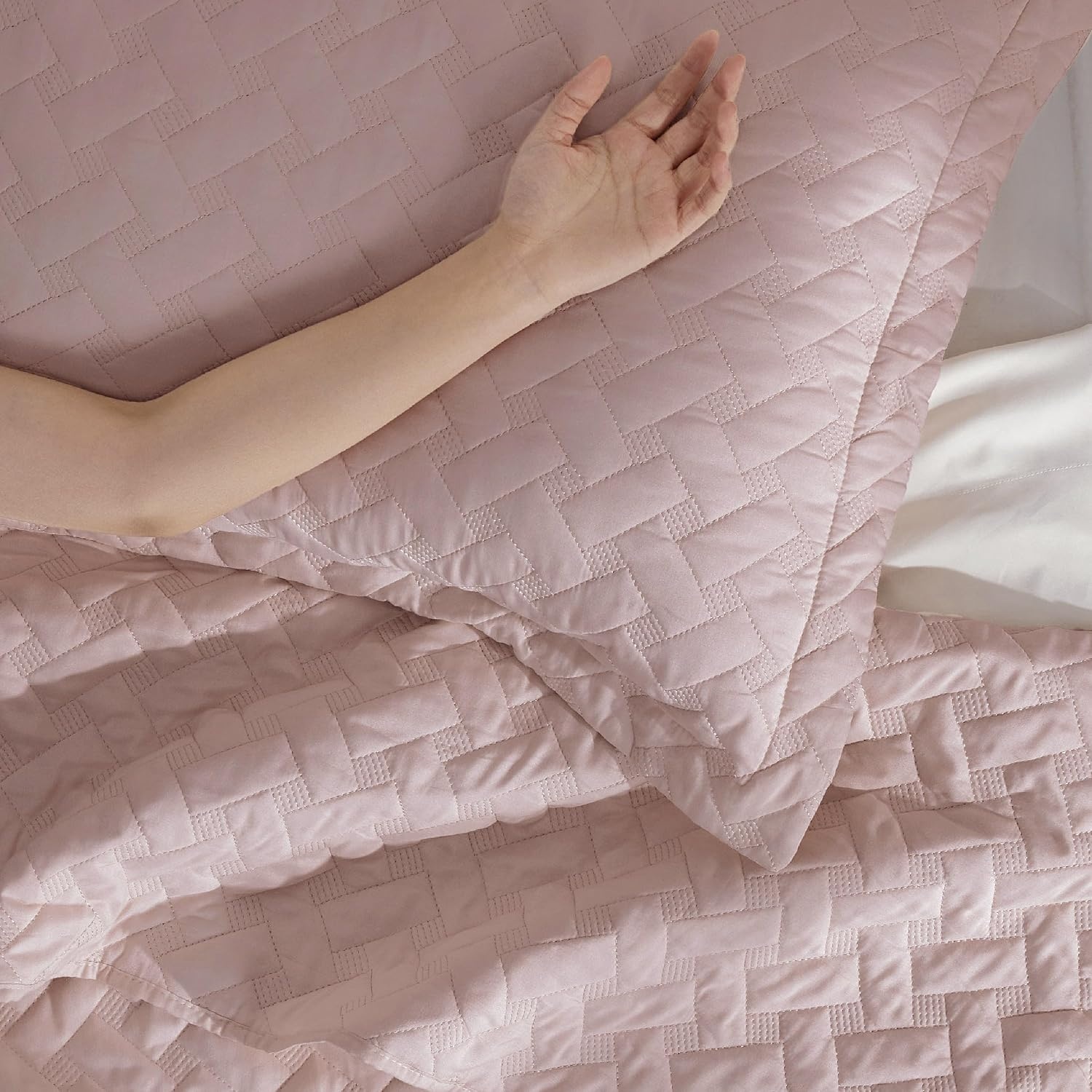 image:imageBedsure Queen Size Quilt Lightweight Comforter Set Mineral Blue Bedspread Coverlet Basket Weave AllSeason Comfort SkinFriendly Soft Breathable Machine Washable 90x96 3 Pcs 2 Pillow Shams23 Dusty Rose