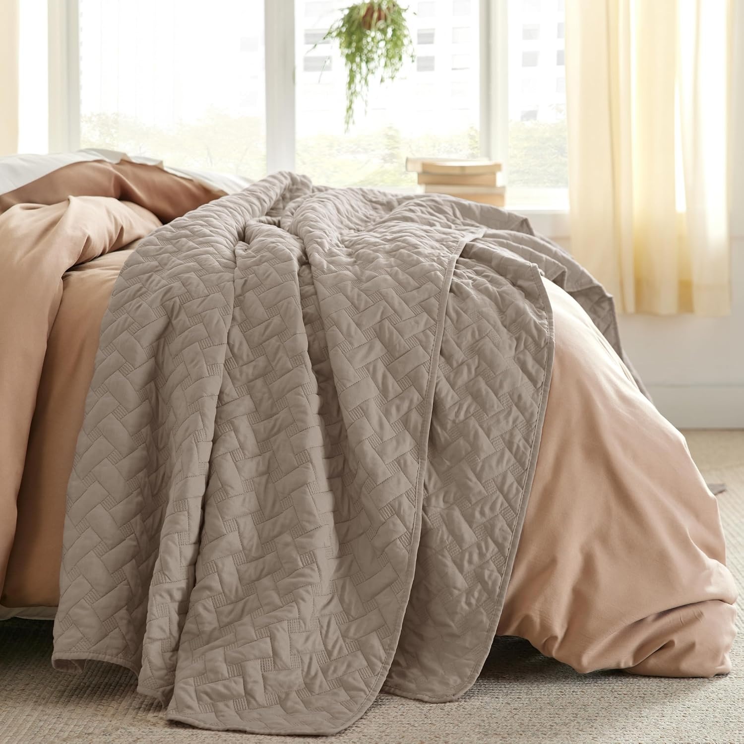 image:imageBedsure Queen Size Quilt Lightweight Comforter Set Mineral Blue Bedspread Coverlet Basket Weave AllSeason Comfort SkinFriendly Soft Breathable Machine Washable 90x96 3 Pcs 2 Pillow Shams12 Taupe
