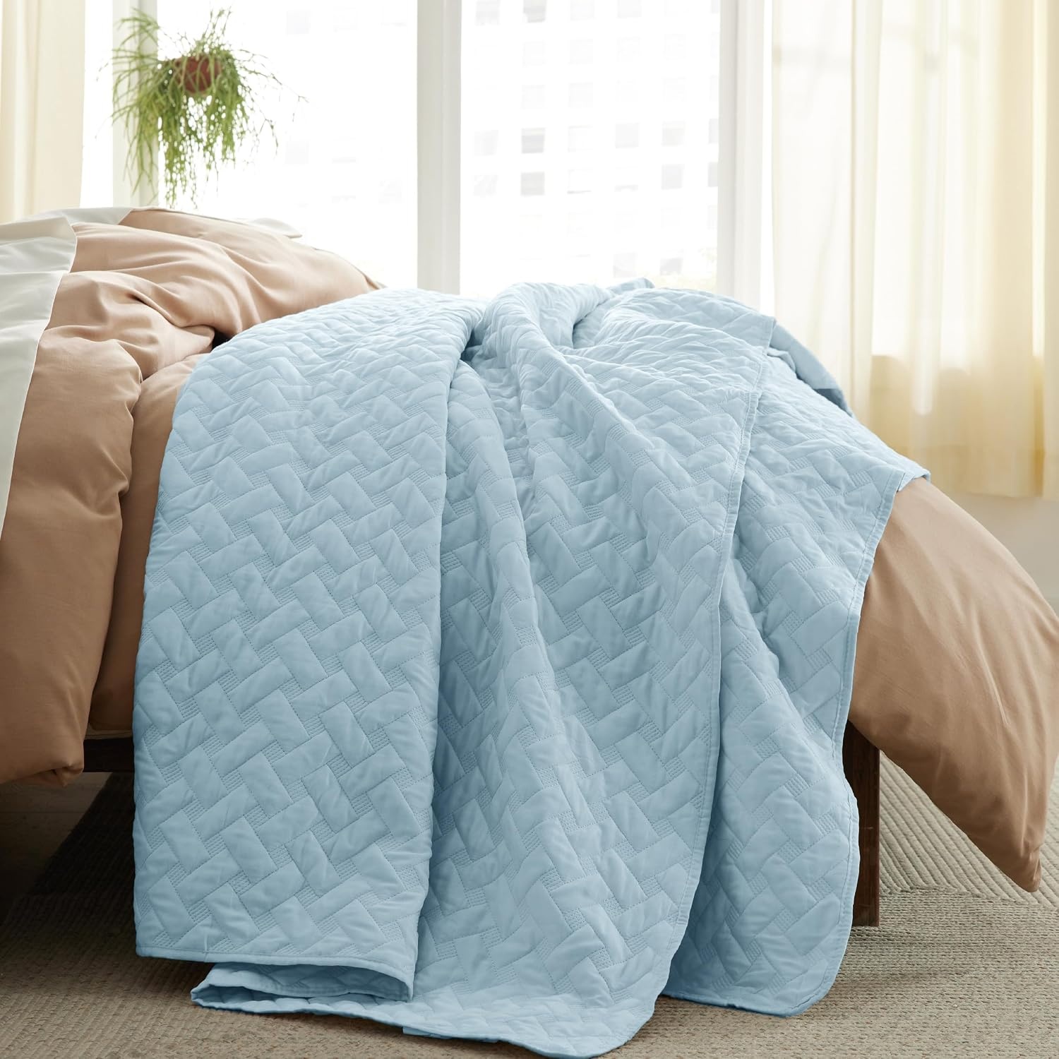 image:imageBedsure Queen Size Quilt Lightweight Comforter Set Mineral Blue Bedspread Coverlet Basket Weave AllSeason Comfort SkinFriendly Soft Breathable Machine Washable 90x96 3 Pcs 2 Pillow Shams25 Sky Blue