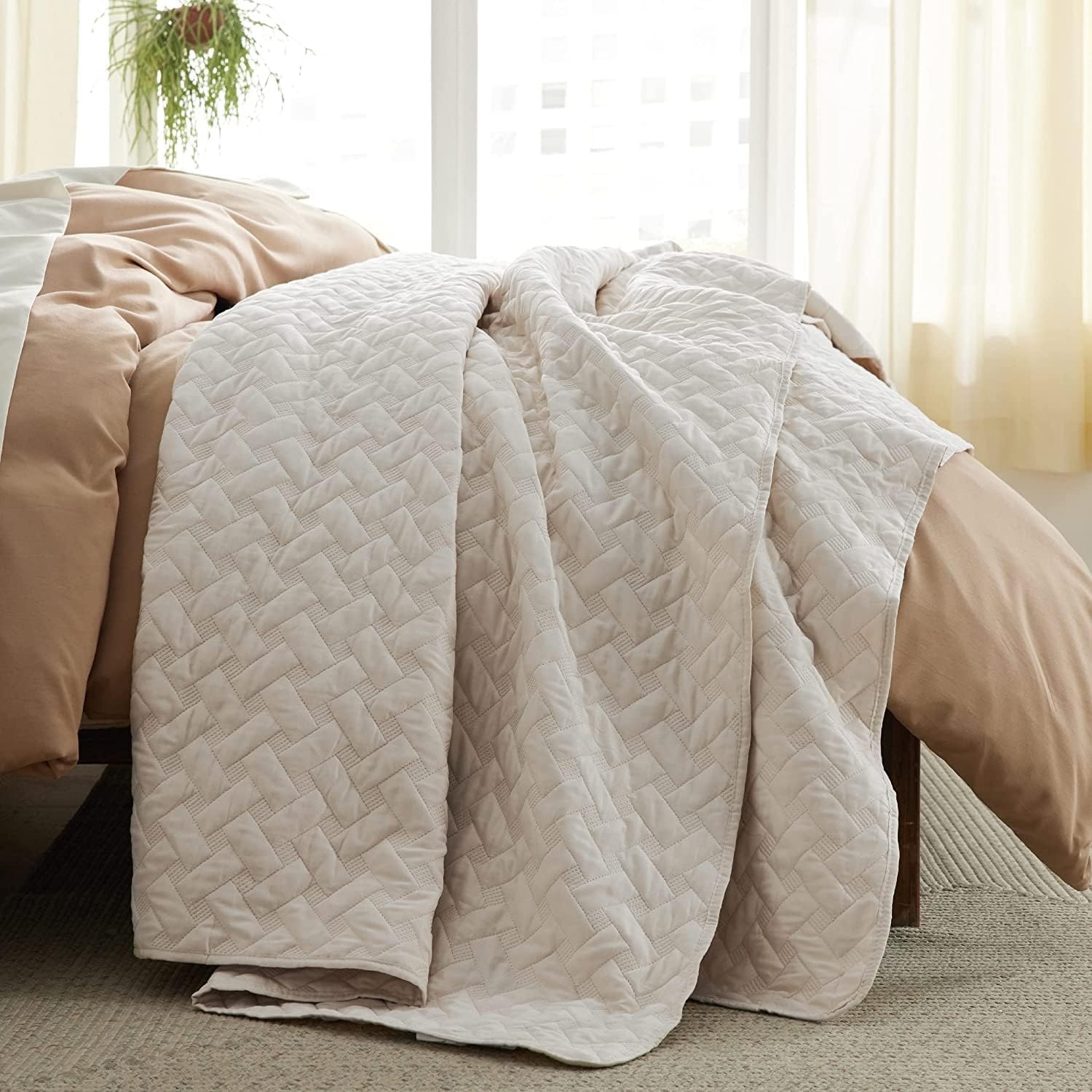 image:imageBedsure Queen Size Quilt Lightweight Comforter Set Mineral Blue Bedspread Coverlet Basket Weave AllSeason Comfort SkinFriendly Soft Breathable Machine Washable 90x96 3 Pcs 2 Pillow Shams16 Beige