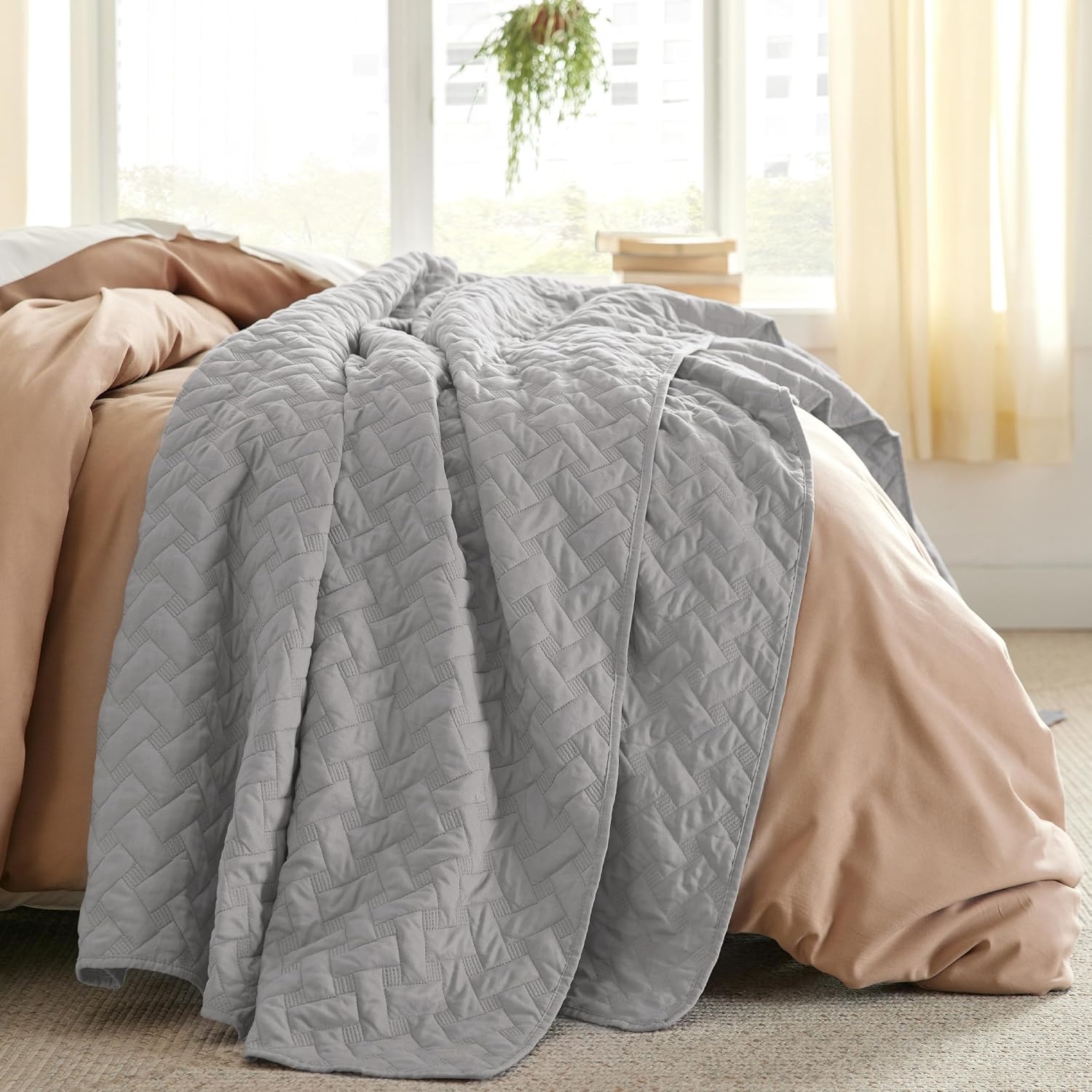 image:imageBedsure Queen Size Quilt Lightweight Comforter Set Mineral Blue Bedspread Coverlet Basket Weave AllSeason Comfort SkinFriendly Soft Breathable Machine Washable 90x96 3 Pcs 2 Pillow Shams10 Light Grey