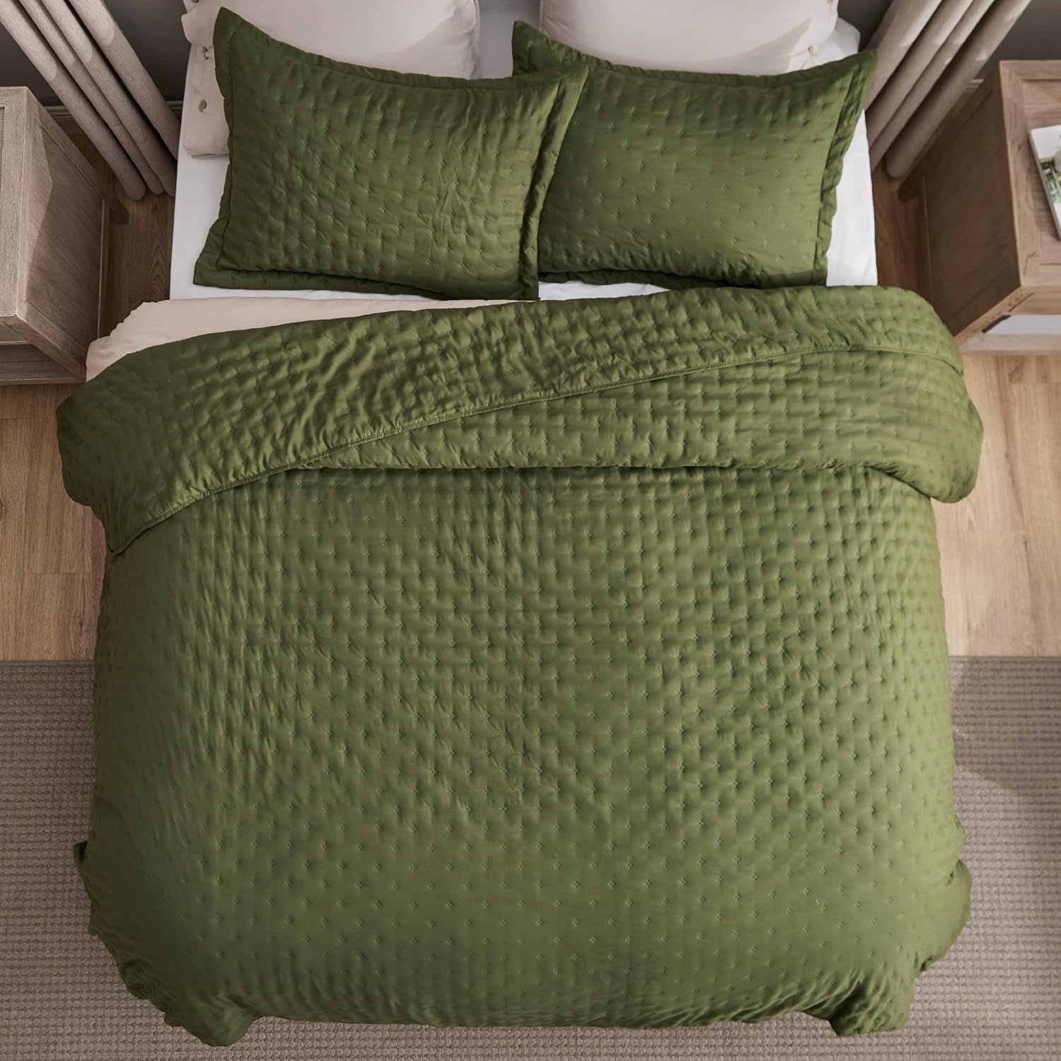 image:imageBedsure Quilts Queen Size Bedspread Thin Comforter Charcoal Coverlet AllSeason Bedding Soft Modern Clover Pattern StitchFree QuiltTech PetFriendly Machine Washable 90x96in 3 Pcs18 Olive Green Clover