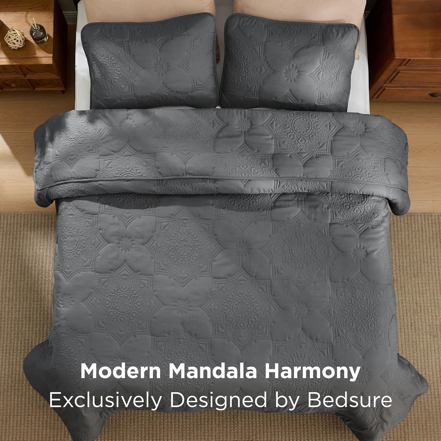 image:imageBedsure Quilts Queen Size Bedspread Thin Comforter Charcoal Coverlet AllSeason Bedding Soft Modern Clover Pattern StitchFree QuiltTech PetFriendly Machine Washable 90x96in 3 Pcs20 Drak Grey Floral