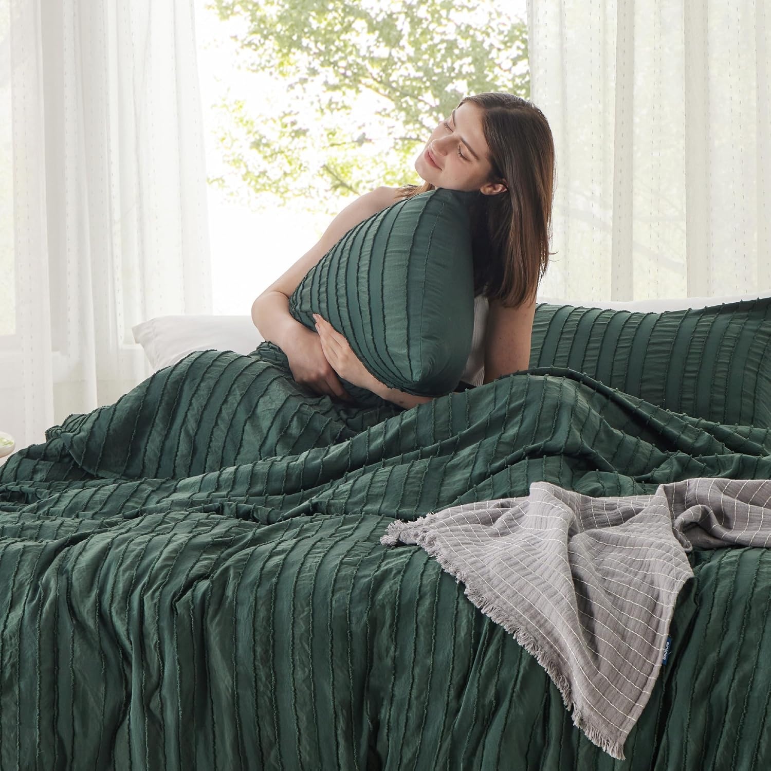 image:imageBedsure Textured Duvet Cover King Size Soft amp Breathable Comforter Cover for All Season 3 Pieces WrinkleResistant Zipper Bedding with 8 Corner Ties Olive Green12 Forest Green Stripe No Comforter