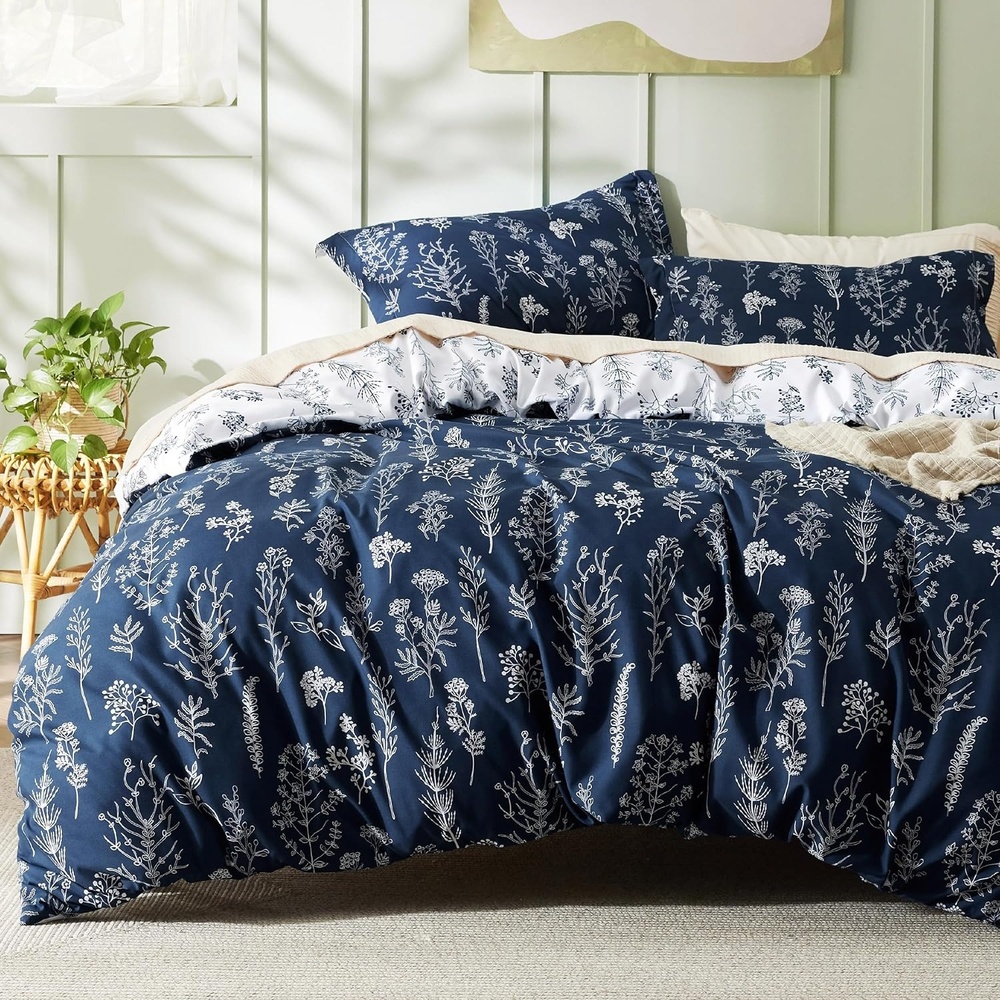 image:imageBedsure Duvet Cover King Size Reversible Navy Blue King Duvet Cover Set with Zipper Closure 3 Pieces Floral Patterned Bedding Set with 8 Corner Ties and 2 Pillow Shams02 Nave Blue No Comforter