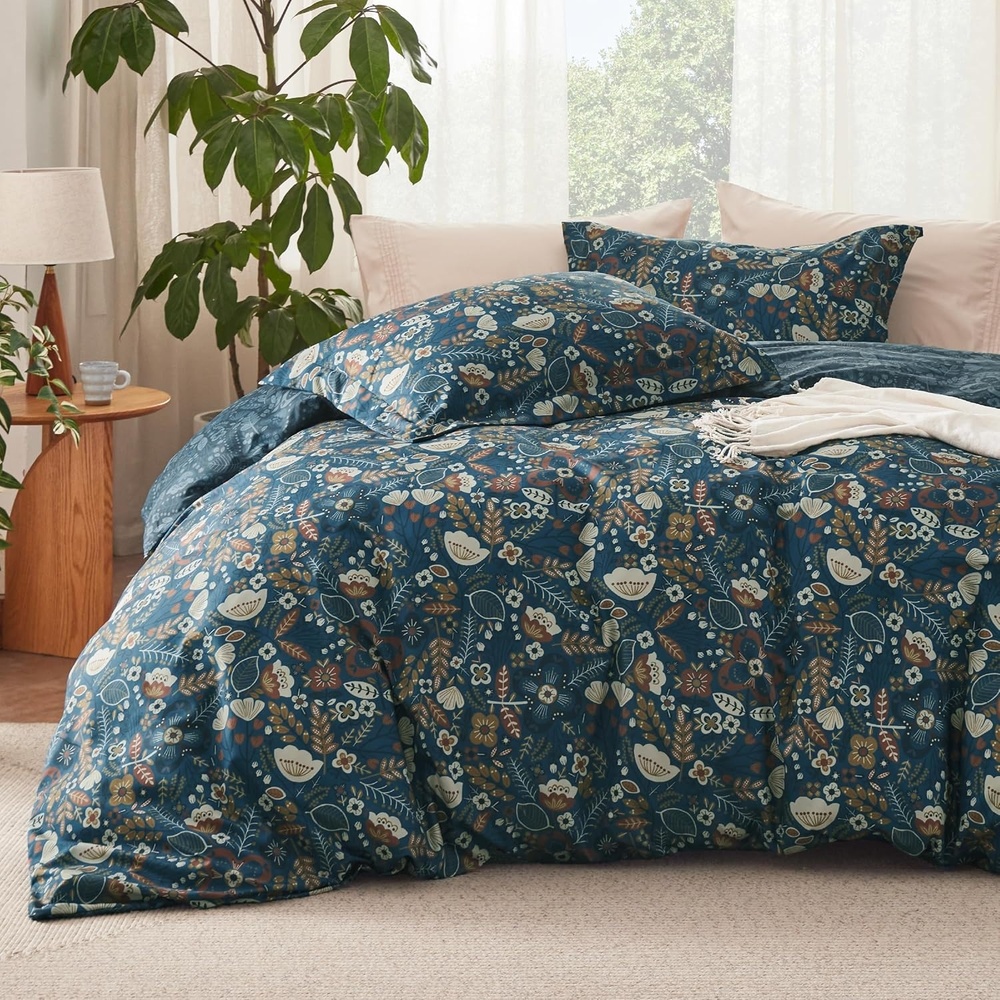 image:imageBedsure Duvet Cover King Size Reversible Navy Blue King Duvet Cover Set with Zipper Closure 3 Pieces Floral Patterned Bedding Set with 8 Corner Ties and 2 Pillow Shams16 Navy Blue Floral No Comforter