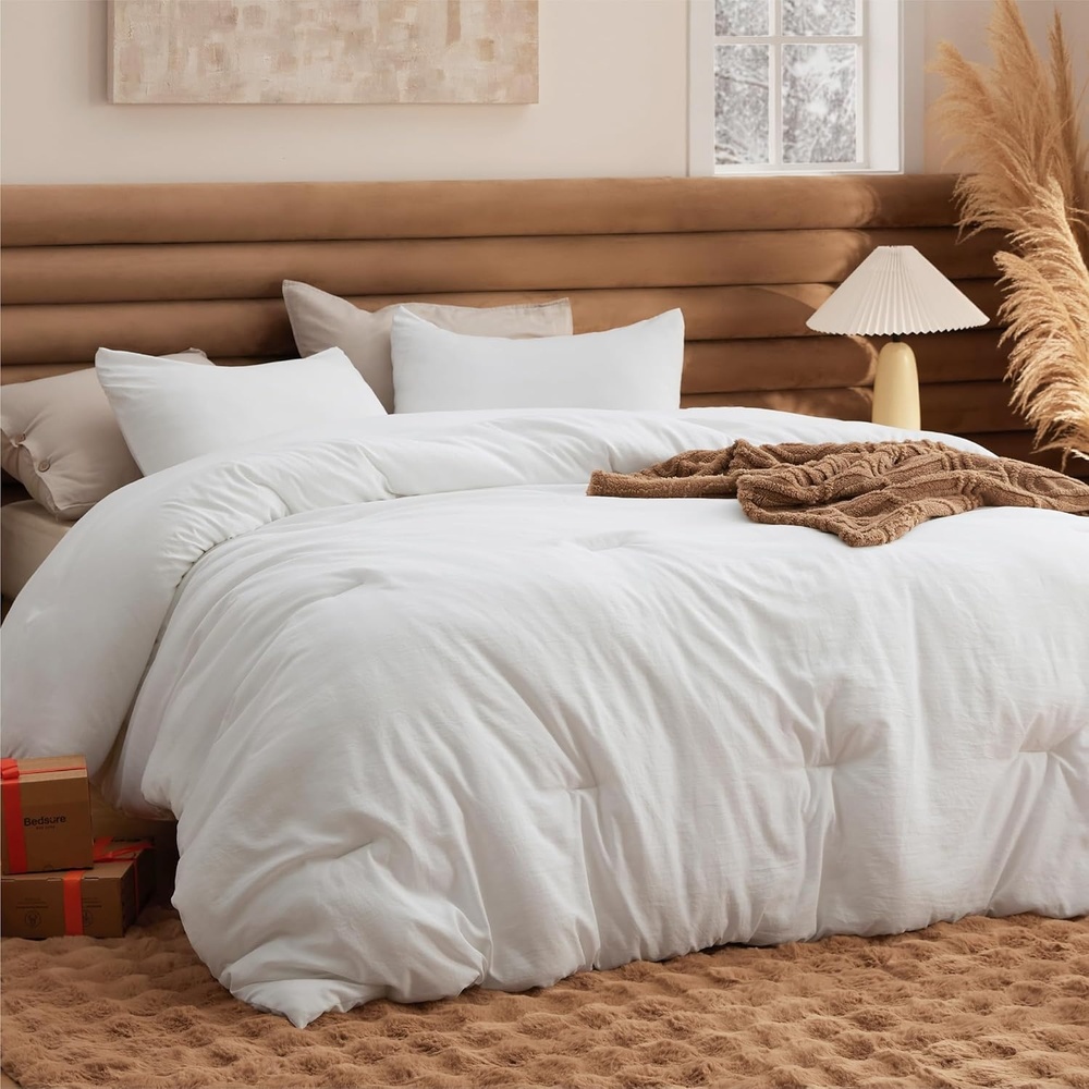 image:imageBedsure Queen Comforter Set Dark Gray Soft Prewashed Bedding for All Seasons 3 Pieces GentleSoft Bed Set 1 Lightweight Comforter 90x90 and 2 Pillowcases 20x2602 White