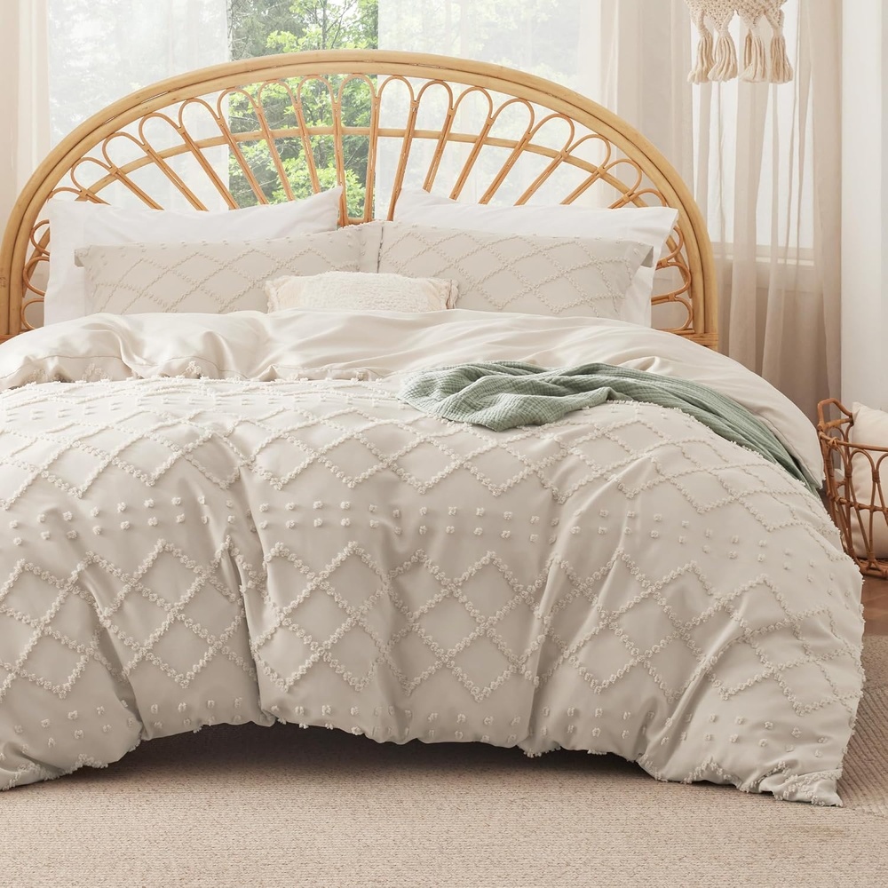 image:imageBedsure Textured Duvet Cover King Size Soft amp Breathable Comforter Cover for All Season 3 Pieces WrinkleResistant Zipper Bedding with 8 Corner Ties Olive Green08  Beige No Comforter