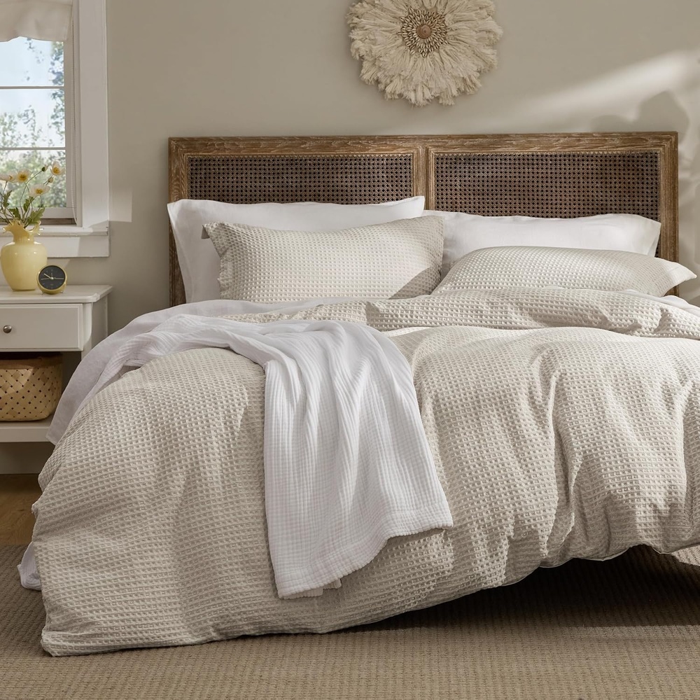 image:imageBedsure Textured Duvet Cover King Size Soft amp Breathable Comforter Cover for All Season 3 Pieces WrinkleResistant Zipper Bedding with 8 Corner Ties Olive Green03  Linen No Comforter