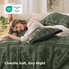 Bedsure Textured Duvet Cover King Size, Soft & Breathable Comforter Cover for All Season, 3 Pieces Wrinkle-Resistant Zipper Bedding with 8 Corner Ties, Olive Green(05 – Olive Green (No Comforter))