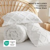 Bedsure Tufted Boho Comforter Set Queen Size – Beige Boho Bed Set, GentleSoft™ 3 Pieces Farmhouse-Style Embroidery Bedding, Gifts for Woman, Soft Jacquard Kids’ Queen Comforter for All Seasons(02 – White – Diamond Like)