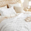 Bedsure Tufted Boho Comforter Set Queen Size – Beige Boho Bed Set, GentleSoft™ 3 Pieces Farmhouse-Style Embroidery Bedding, Gifts for Woman, Soft Jacquard Kids’ Queen Comforter for All Seasons(02 – White – Diamond Like)