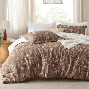 Bedsure Light Grey Queen Comforter Set – Reversible Floral Bed Set, Soft Summer Lightweight Bedding for Bedroom, 1 Soft Botanical Flowers Comforter and 2 Pillow Shams(27 – Dark Brown)