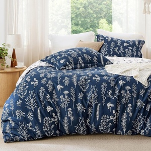 Bedsure Light Grey Queen Comforter Set – Reversible Floral Bed Set, Soft Summer Lightweight Bedding for Bedroom, 1 Soft Botanical Flowers Comforter and 2 Pillow Shams(14 – Navy)