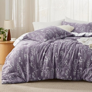Bedsure Light Grey Queen Comforter Set – Reversible Floral Bed Set, Soft Summer Lightweight Bedding for Bedroom, 1 Soft Botanical Flowers Comforter and 2 Pillow Shams(15 – Grayish Purple)