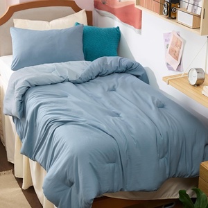 Bedsure Queen Comforter Set, Dark Gray Soft Prewashed Bedding for All Seasons, 3 Pieces GentleSoft™ Bed Set, 1 Lightweight Comforter (90″x90″) and 2 Pillowcases (20″x26″)(33 – Mineral Blue/Sky)