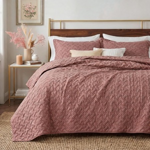 Bedsure Queen Size Quilt, Lightweight Comforter Set, Mineral Blue Bedspread | Coverlet, Basket Weave, All-Season Comfort, Skin-Friendly Soft, Breathable, Machine Washable, 90″x96″, 3 Pcs, 2 Pillow Shams(24 – Grayish Pink)