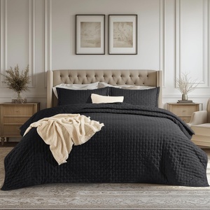 Bedsure Quilts Queen Size Bedspread, Thin Comforter, Charcoal Coverlet | All-Season Bedding, Soft, Modern Clover Pattern, Stitch-Free Quilt-Tech, Pet-Friendly, Machine Washable, 90x96in, 3 Pcs(21 – Black – Clover)