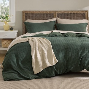 Bedsure Textured Duvet Cover King Size, Soft & Breathable Comforter Cover for All Season, 3 Pieces Wrinkle-Resistant Zipper Bedding with 8 Corner Ties, Olive Green(02 – Forest Green (No Comforter))