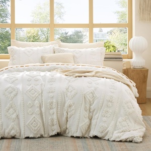 Bedsure Textured Duvet Cover King Size, Soft & Breathable Comforter Cover for All Season, 3 Pieces Wrinkle-Resistant Zipper Bedding with 8 Corner Ties, Olive Green(09 – Off White Tufted (No Comforter))