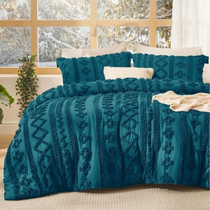 Bedsure Tufted Boho Comforter Set Queen Size – Beige Boho Bed Set, GentleSoft™ 3 Pieces Farmhouse-Style Embroidery Bedding, Gifts for Woman, Soft Jacquard Kids’ Queen Comforter for All Seasons(16 – Teal – Elegant)
