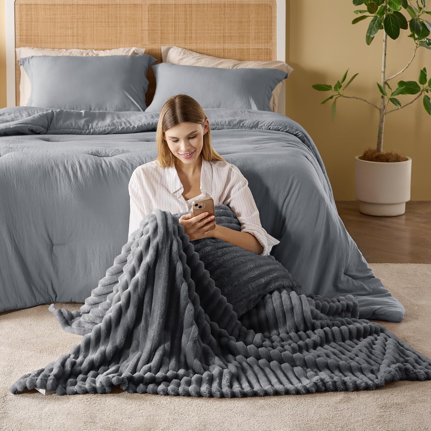 image:imageBedsure Comforter Queen Size 5 Pieces Queen Size Comforter Set with Checkered Throw Blanket and Decorative Pillow Lightweiget Bedding All Season Bedding Sets Light Camel03 Dark Grey Striped