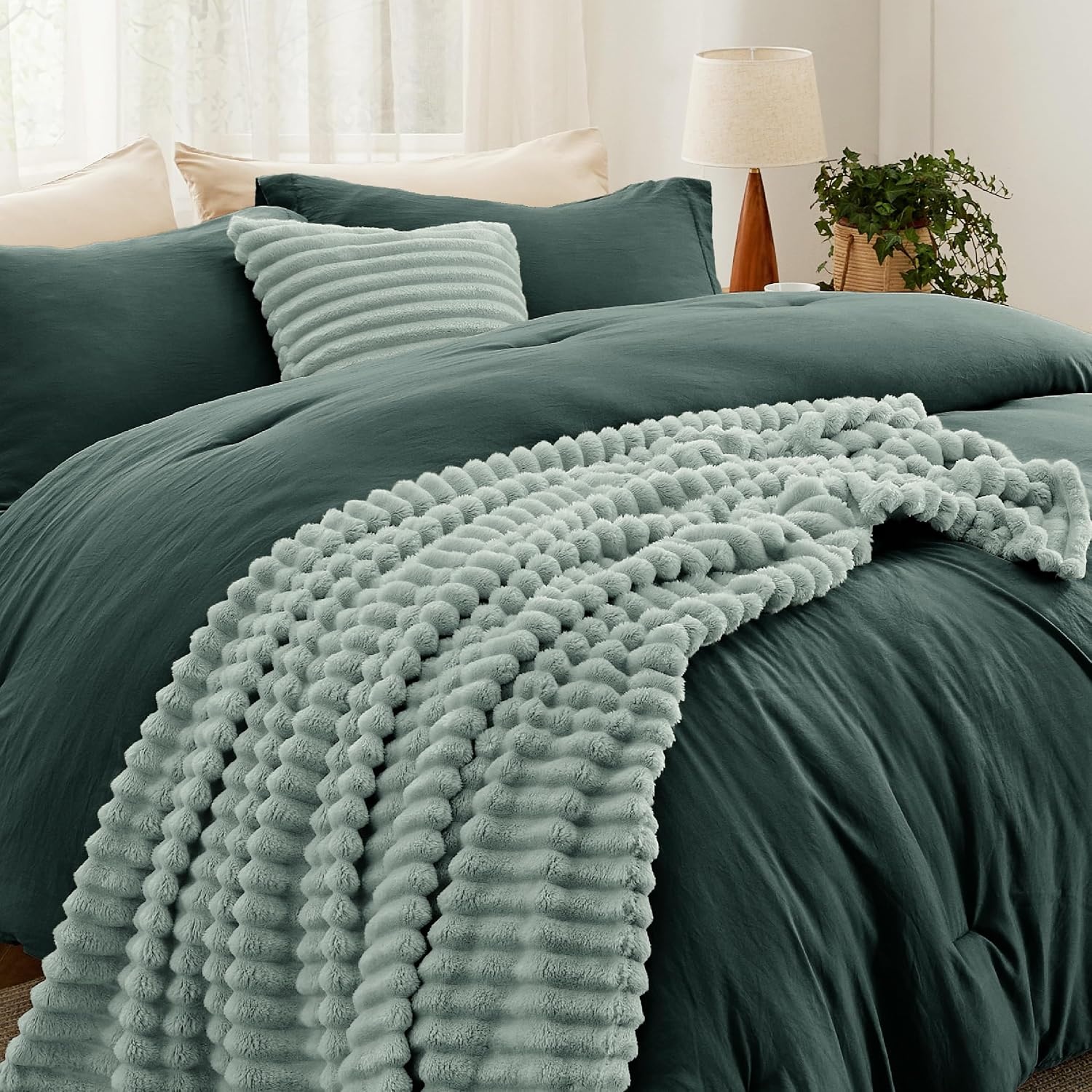 image:imageBedsure Comforter Queen Size 5 Pieces Queen Size Comforter Set with Checkered Throw Blanket and Decorative Pillow Lightweiget Bedding All Season Bedding Sets Light Camel03 Emerald Green