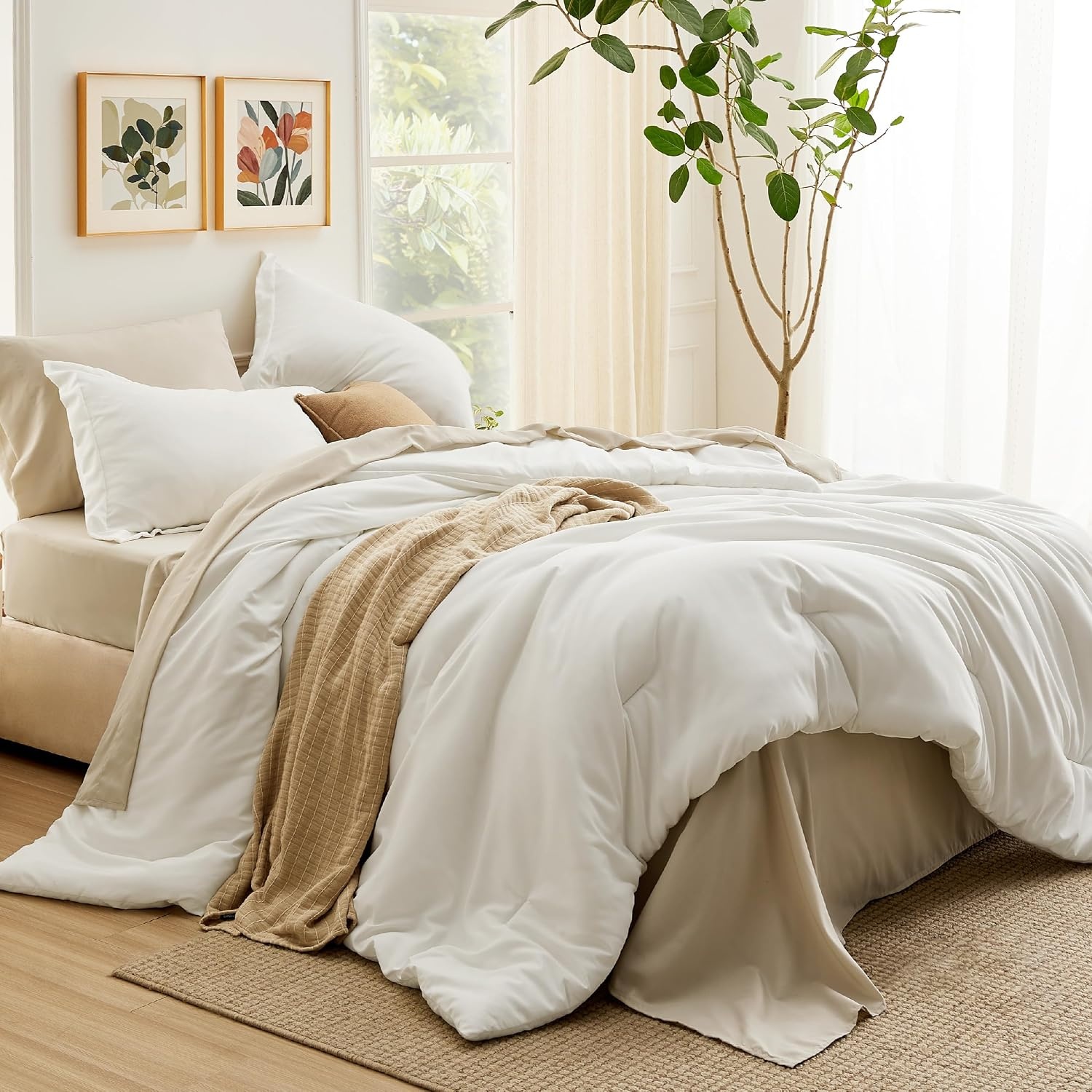 image:imageBedsure Queen Bed in a Bag Sage Green Comforter Set DualTone 7 Pieces Bedding Set All Seasons Contrasting Design Reversible Soft Modern with Sheets Breathable Bed Set 909003 WhiteBeige