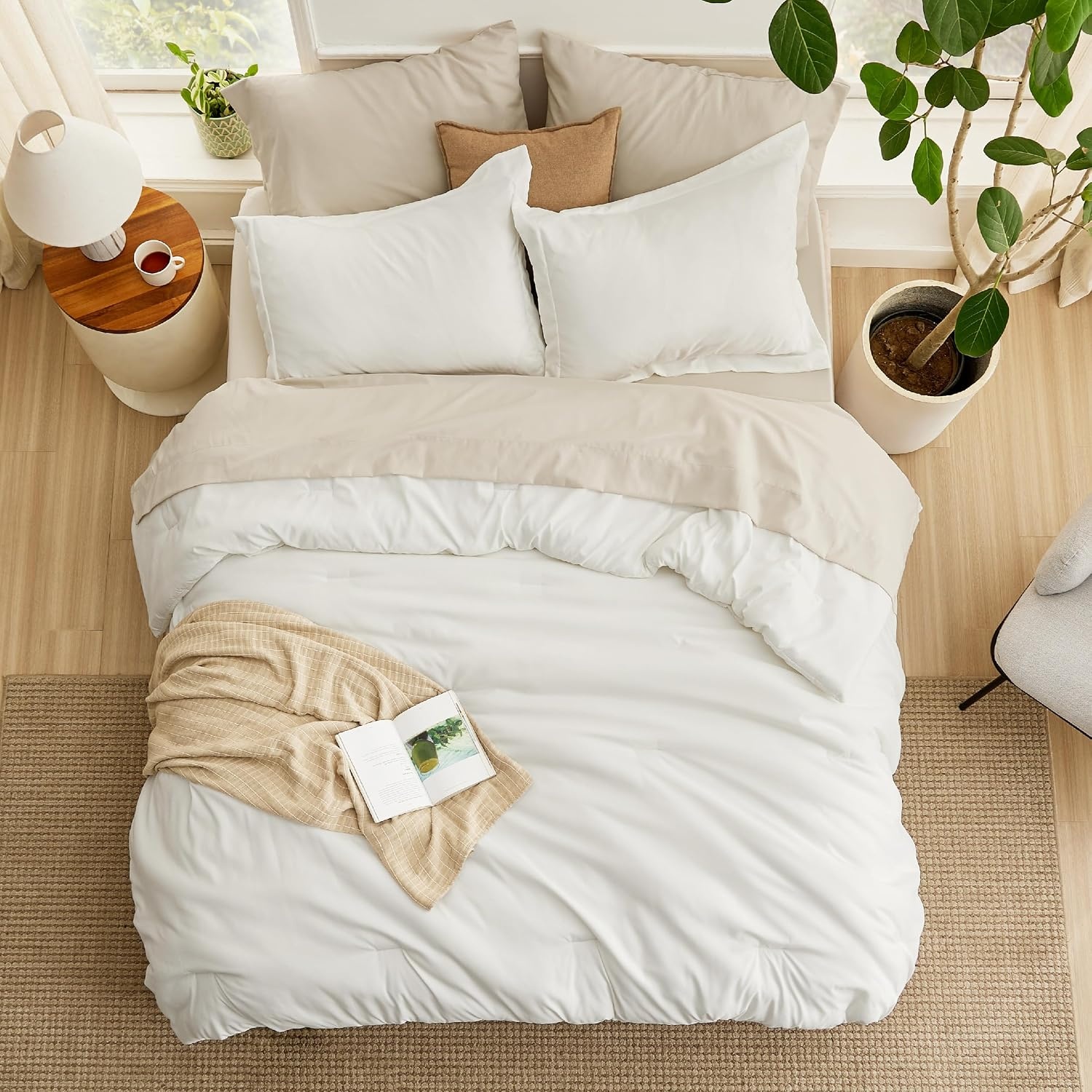 image:imageBedsure Queen Bed in a Bag Sage Green Comforter Set DualTone 7 Pieces Bedding Set All Seasons Contrasting Design Reversible Soft Modern with Sheets Breathable Bed Set 909003 WhiteBeige