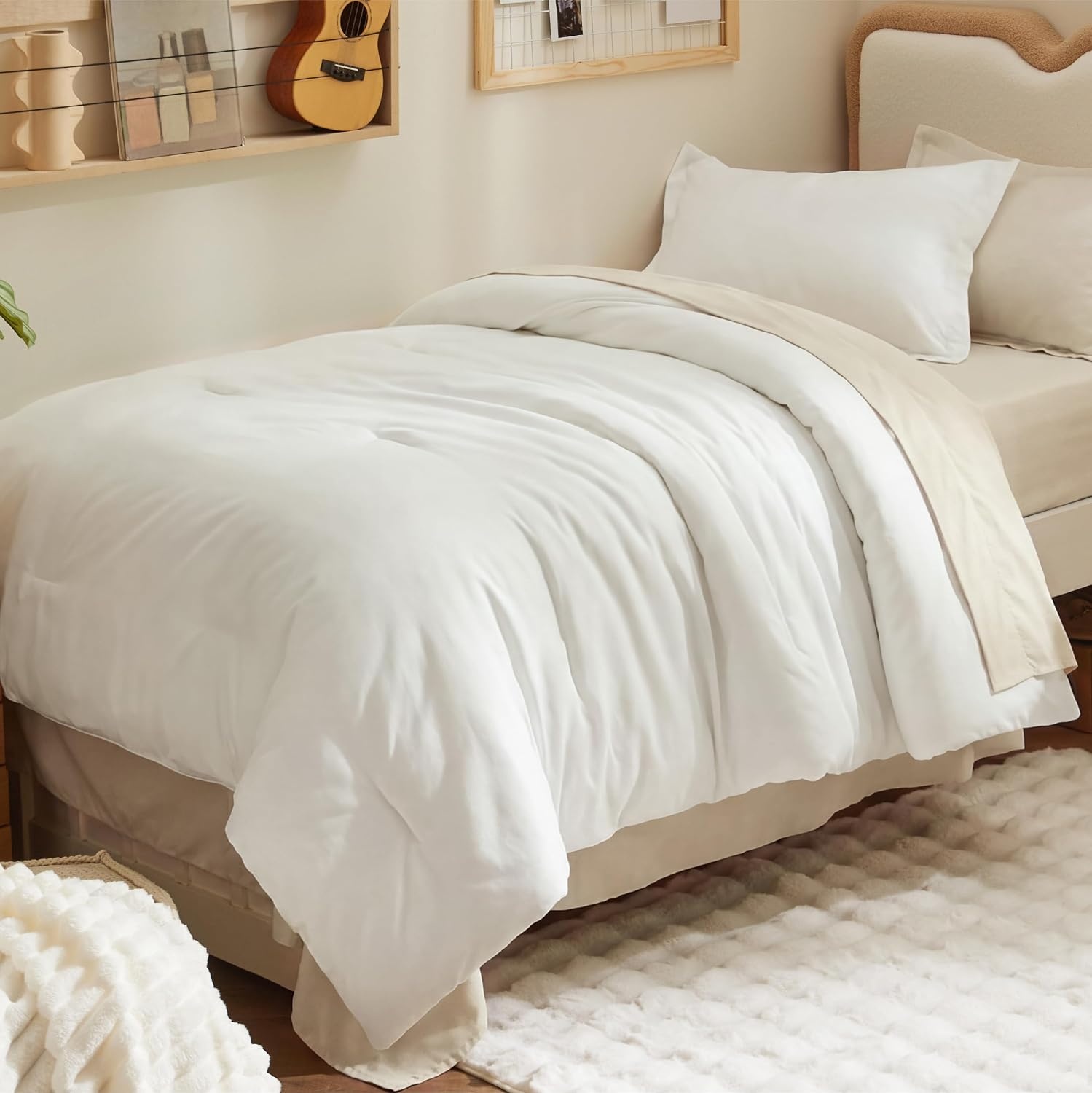 image:imageBedsure Queen Bed in a Bag Sage Green Comforter Set DualTone 7 Pieces Bedding Set All Seasons Contrasting Design Reversible Soft Modern with Sheets Breathable Bed Set 909003 WhiteBeige