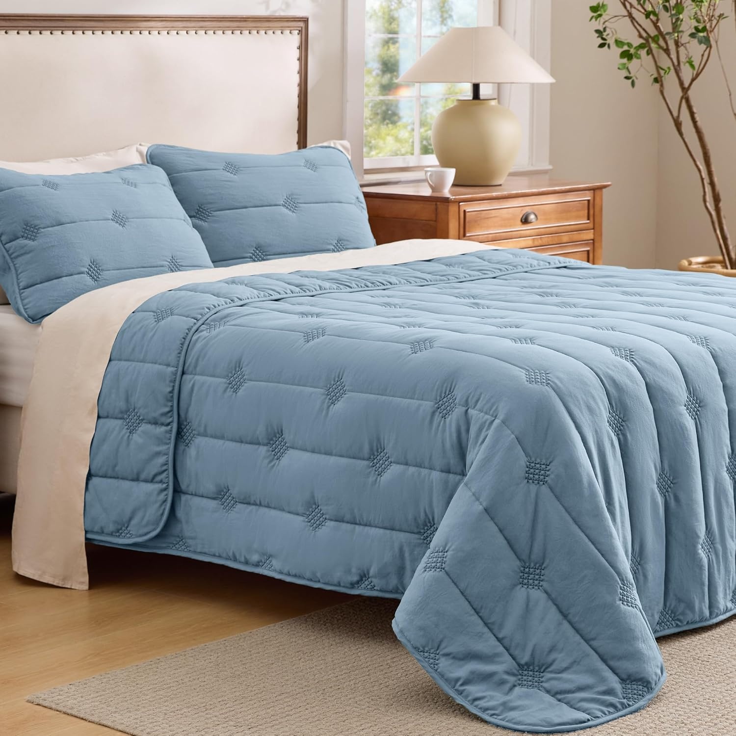 image:imageBedsure Queen Quilt Prewashed Extra Soft CottonLike Polyester Quilts Queen Size Lightweight Comforter Includes 1 Quilt 90x96 Inches with 2 Shams Machine Washable Dark Green04 Dusty Blue