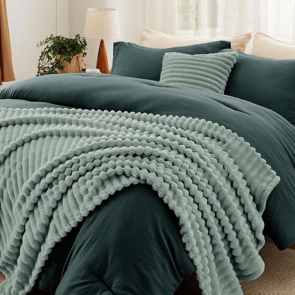 image:imageBedsure Comforter Queen Size 5 Pieces Queen Size Comforter Set with Checkered Throw Blanket and Decorative Pillow Lightweiget Bedding All Season Bedding Sets Light Camel03 Emerald Green