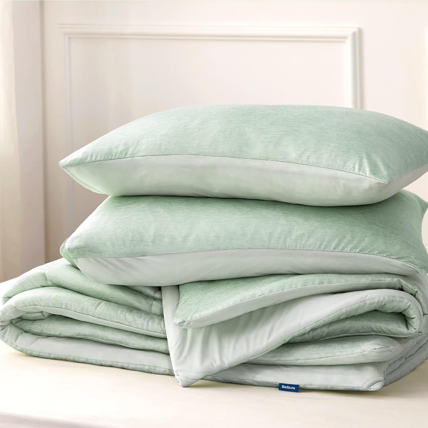 image:imageBedsure Cooling Comforter Queen Size Charcoal Black Reversible Comforter for Hot Sleepers amp Night Sweats All Season 3 Pieces 1 Soft Comforter 88x88 and 2 Pillow Cases 20x26Light Green