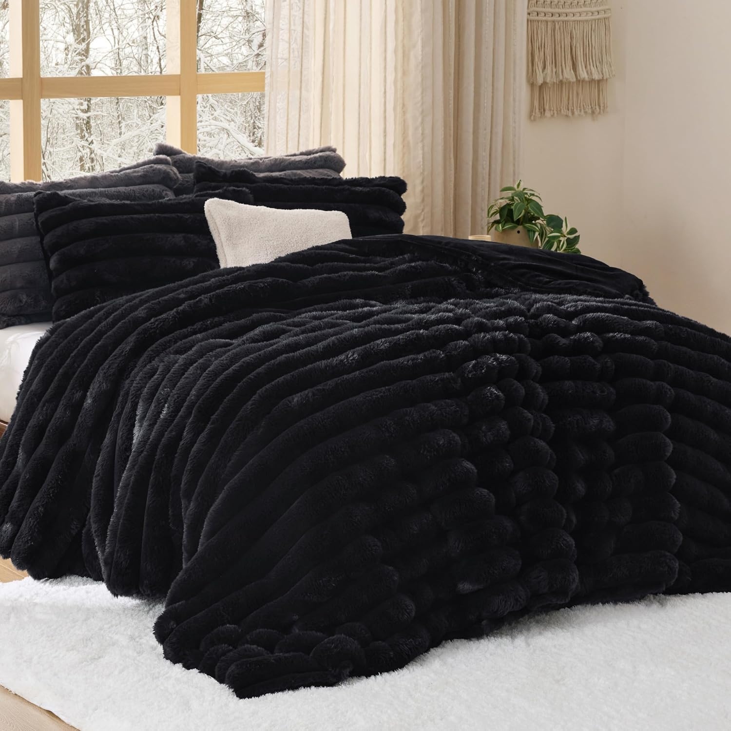 image:imageBedsure Faux Fur Queen Comforter Set Beige Fluffy Comforter Queen Size Soft and Cozy Shaggy Bedding Comforter Sets Winter Warm Luxury Fuzzy Bed Set 3 Pieces 1 Comforter and 2 Pillowcases03 Black