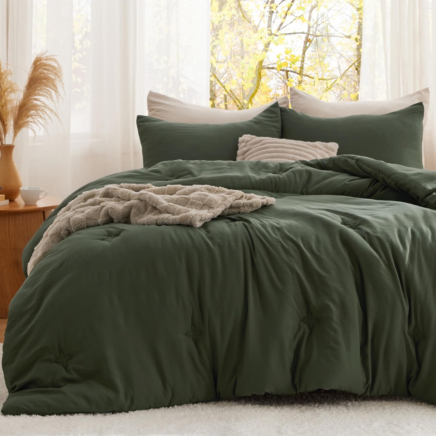 image:imageBedsure Queen Comforter Set Dark Grey Soft Prewashed Queen Size Bedding Quilted Comforter with Circle Design Down Alternative Comforter for All Seasons 3 Pieces Bed Set with 2 Pillow Shams03olive Greenclover