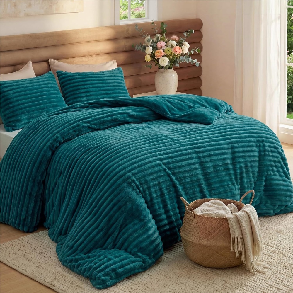 image:imageBedsure Queen Fluffy Comforter Set GentleSoft 3 Pieces Luxury Fleece Bed Olive Green Bedding Cozy Room Decor Aesthetic 1 Queen Bed Comforter 90x90 and 2 Pillowcases 20x2617 Teal